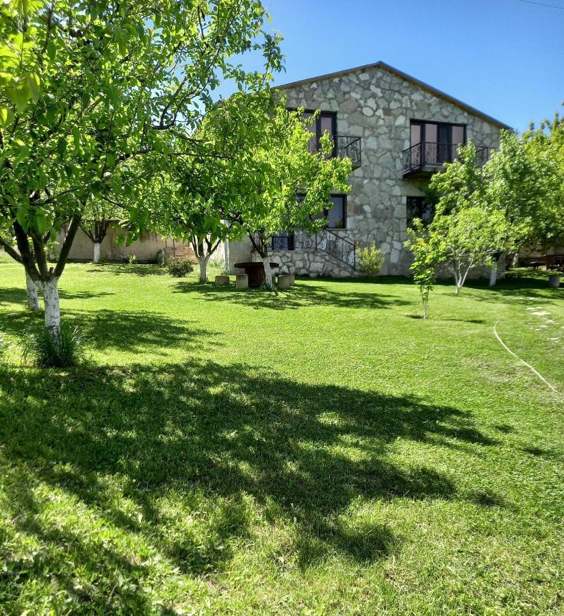 Guest House Ijevan'S Garden Exterior foto